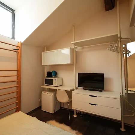 Dans Ma Bulle Hotel Cápsula